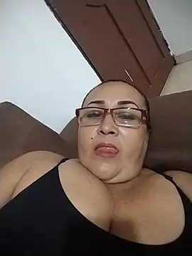 Snapshot of Nini_Love_ chatting on 04-10-26, 03:34 Nini Love online show from 04-10-26, 03:34