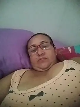 Snapshot of Nini_Love_ chatting on 04-13-26, 12:43 Nini Love online show from 04-13-26, 12:43