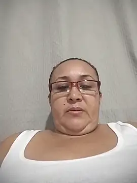 Snapshot of Nini_Love_ chatting on 04-16-26, 05:30 Nini Love online show from 04-16-26, 05:30