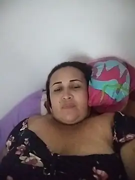 Snapshot of Nini_Love_ chatting on 05-19-26, 03:35 Nini Love online show from 05-19-26, 03:35