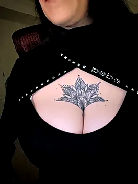 BustyVampyre online show from 04-03-26, 03:37