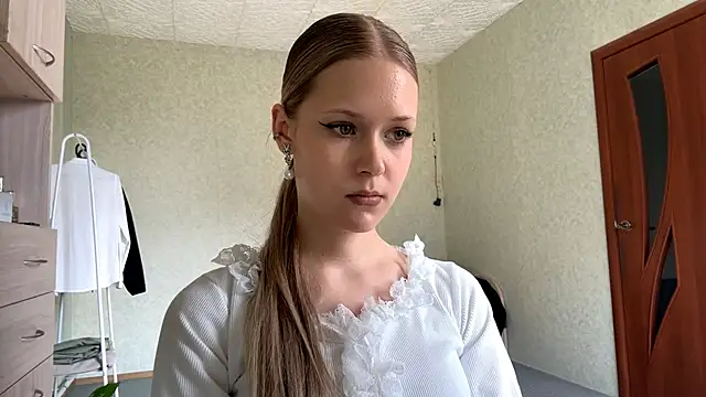 ZaidaSchwarten online show from 03-11-26, 11:38