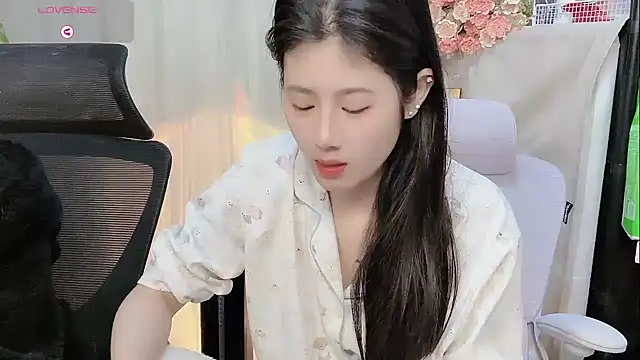 Yvonne-07 online show from 01-13-26, 09:09