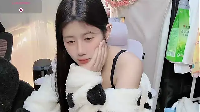 Yvonne-07 online show from 01-15-26, 05:34