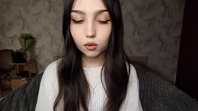 Qwami Amie online show from 03-24-26, 03:39