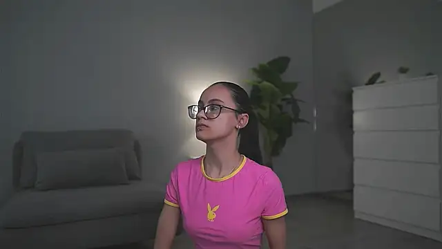 ValexieLux online show from 04-06-26, 10:16