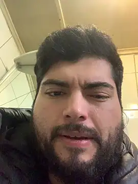 Snapshot of Colomane13 chatting on 04-01-26, 11:33 Colomane13 online show from 04-01-26, 11:33