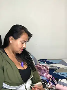 SayMarLuna online show from 03-26-26, 12:17