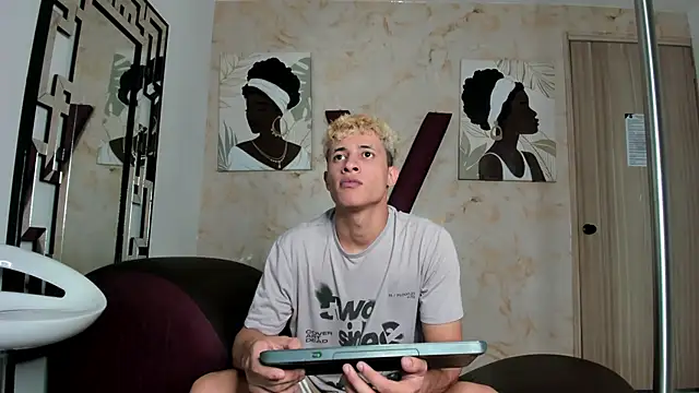 YOUNG GUYS1 online show from 04-13-26, 07:14