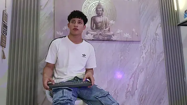 YOUNG GUYS1 online show from 05-06-26, 07:13