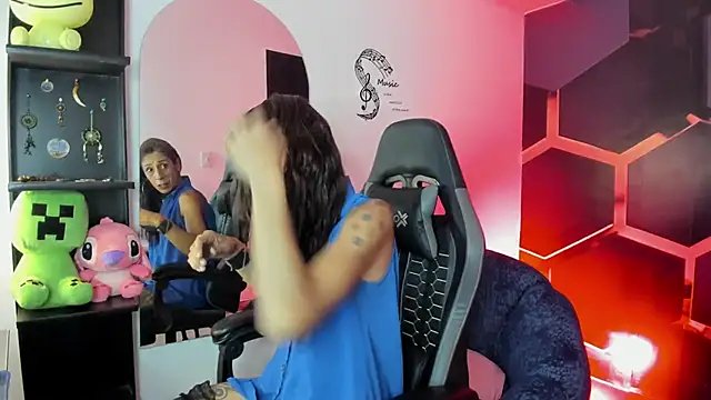 Maya Storm  online show from 06-01-26, 01:02