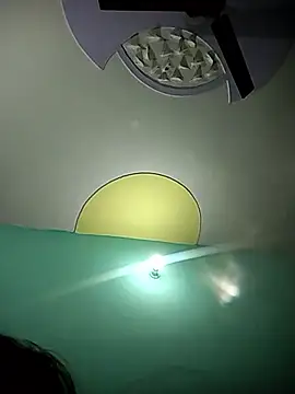 Snapshot of xoupleaura chatting on 12-18-25, 11:33 xoupleaura online show from 12-18-25, 11:33