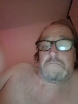 Snapshot of Olivassl22 chatting on 05-16-26, 09:13 Olivassl22 online show from 05-16-26, 09:13