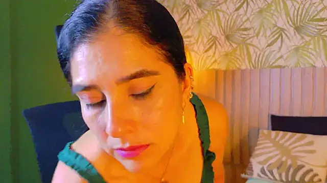 Snapshot of Sunny_River chatting on 05-11-26, 04:59 Sunny River online show from 05-11-26, 04:59