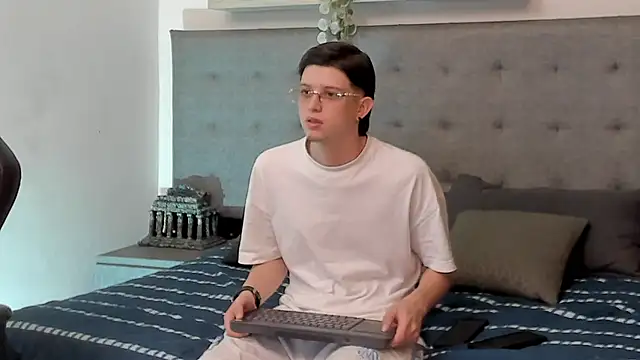 sebastamayo  online show from 02-03-26, 08:58