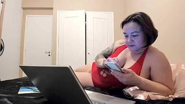 tantriquegirl06 online show from 01-06-26, 07:50