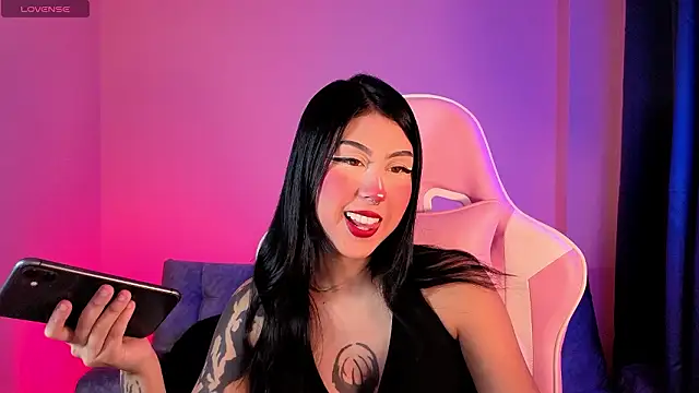 Snapshot of sharonbone chatting on 02-03-26, 06:40 sharonbone online show from 02-03-26, 06:40