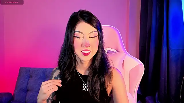 Snapshot of sharonbone chatting on 03-13-26, 05:03 sharonbone online show from 03-13-26, 05:03