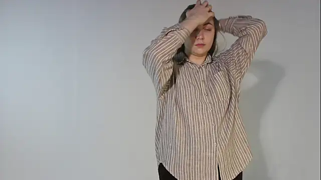 Snapshot of UmbraElaris chatting on 04-16-26, 12:06 UmbraElaris online show from 04-16-26, 12:06