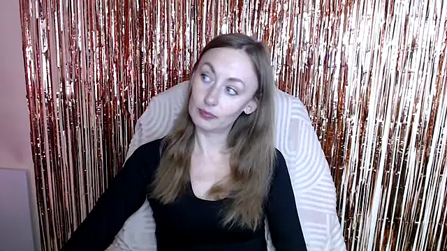Snapshot of LiaSeass_ chatting on 07-11-26, 12:41 LiaSeass online show from 07-11-26, 12:41