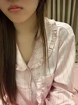 Snapshot of -Bibi-18 chatting on 06-27-26, 02:55 -Bibi-18 online show from 06-27-26, 02:55
