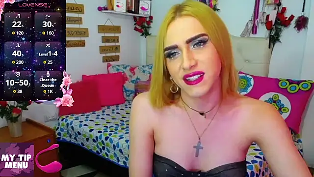 Snapshot of golden_girl01 chatting on 03-14-26, 06:46 golden girl01 online show from 03-14-26, 06:46