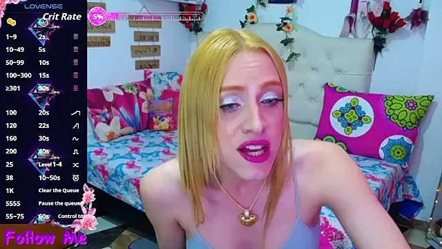 Snapshot of golden_girl01 chatting on 03-31-26, 07:03 golden girl01 online show from 03-31-26, 07:03