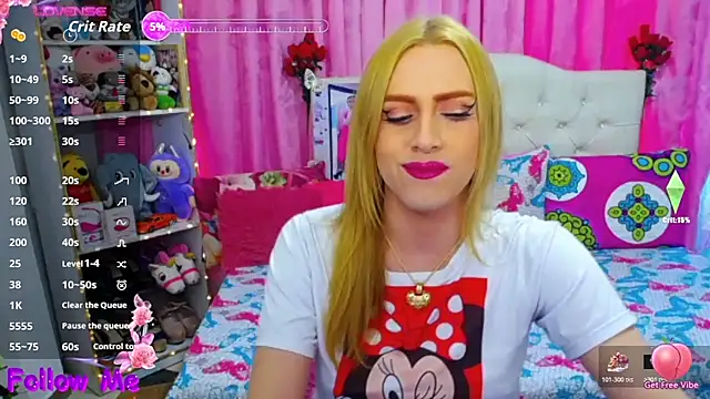 Snapshot of golden_girl01 chatting on 04-08-26, 08:42 golden girl01 online show from 04-08-26, 08:42