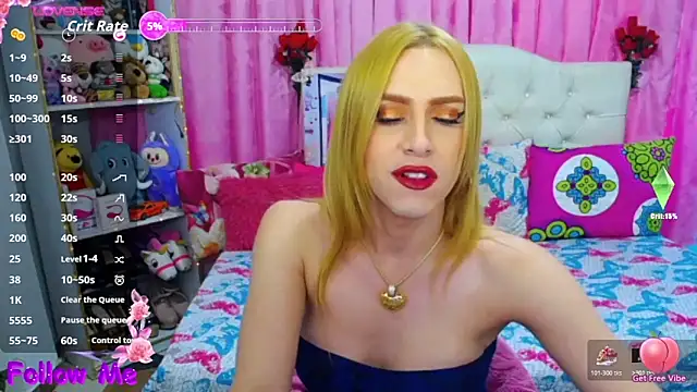 Snapshot of golden_girl01 chatting on 04-10-26, 10:14 golden girl01 online show from 04-10-26, 10:14