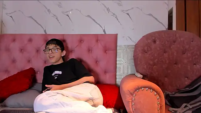 double temptation2 online show from 12-16-25, 08:03