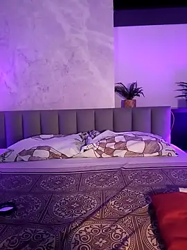 Victoria01  online show from 02-11-26, 01:21