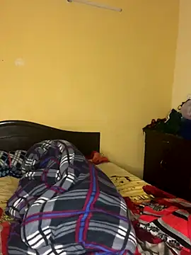 HOT-CUPAL22 online show from 12-21-25, 04:47