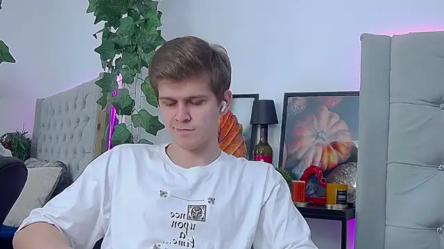 NickJohnas online show from 02-04-26, 12:33