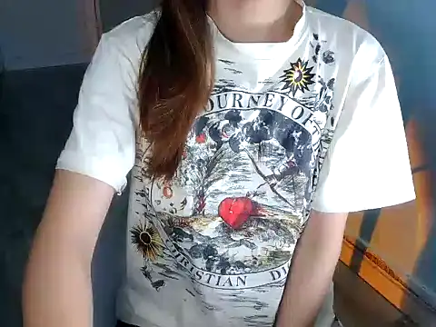 Chichi 86 online show from 05-23-26, 03:38