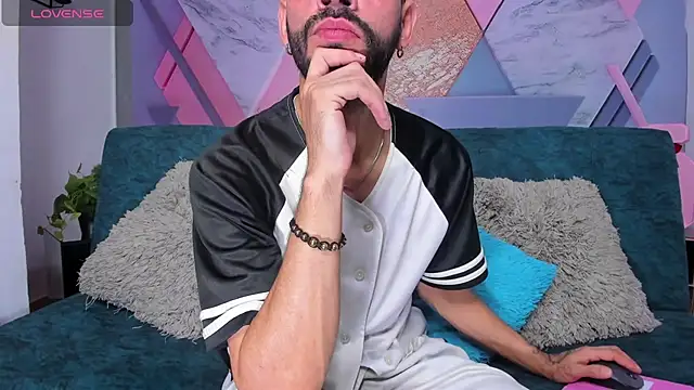 arcangel harris online show from 12-19-25, 11:39