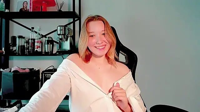 Snapshot of Agatha_Mayson chatting on 07-20-26, 05:33 Agatha Mayson online show from 07-20-26, 05:33