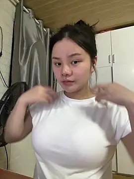 leo-kitty online show from 03-06-26, 03:08