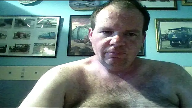 Snapshot of mrhardcock12 chatting on 04-25-26, 02:14 mrhardcock12 online show from 04-25-26, 02:14
