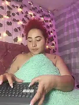 Snapshot of Ayla-marttinez chatting on 06-14-26, 02:24 Ayla-marttinez online show from 06-14-26, 02:24