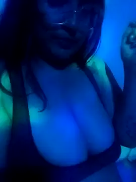 Snapshot of Tiana_27 chatting on 05-08-26, 01:55 Tiana 27 online show from 05-08-26, 01:55