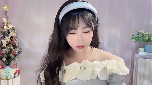 Pinkgirl520 online show from 12-19-25, 07:15