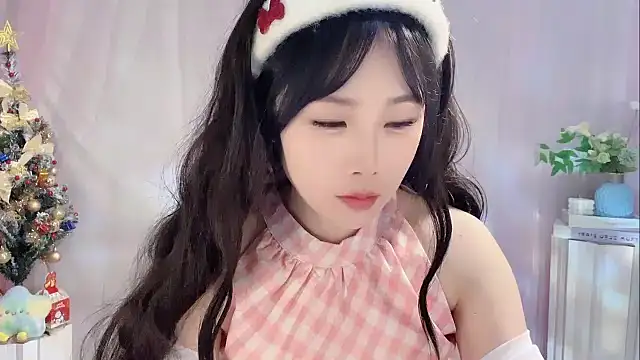 Pinkgirl520 online show from 12-21-25, 01:46