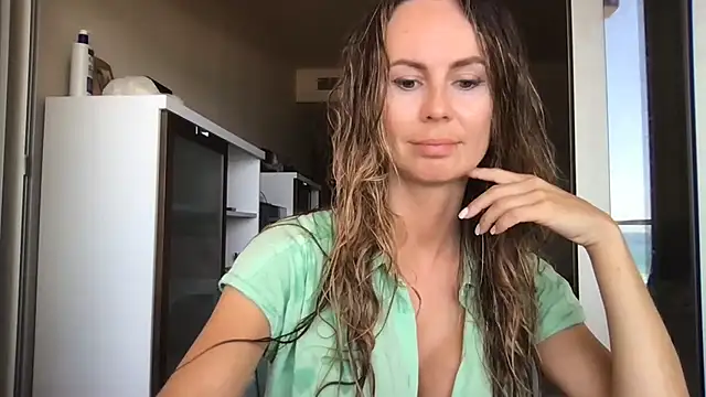 LeMilf online show from 06-15-26, 09:55