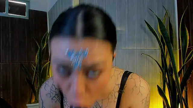 Adelaindiamond  online show from 03-31-26, 12:27