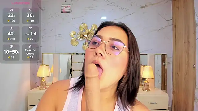 Snapshot of beautifulgirl4u_ chatting on 03-31-26, 12:01 beautifulgirl4u online show from 03-31-26, 12:01