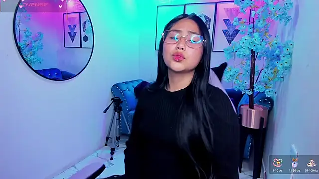 Snapshot of Carolina_cherry chatting on 06-19-26, 12:59 Carolina cherry online show from 06-19-26, 12:59