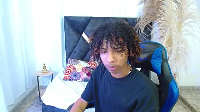 angelll18  online show from 02-27-26, 09:04