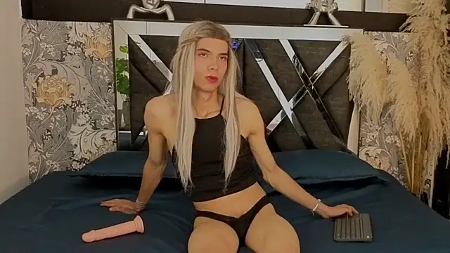 prettyboyy 13 online show from 02-10-26, 08:24