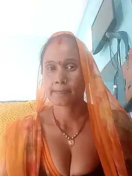 Snapshot of Akanksha_soni chatting on 12-21-25, 08:10 Akanksha soni online show from 12-21-25, 08:10