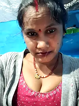 Snapshot of Akanksha_soni chatting on 02-02-26, 05:44 Akanksha soni online show from 02-02-26, 05:44